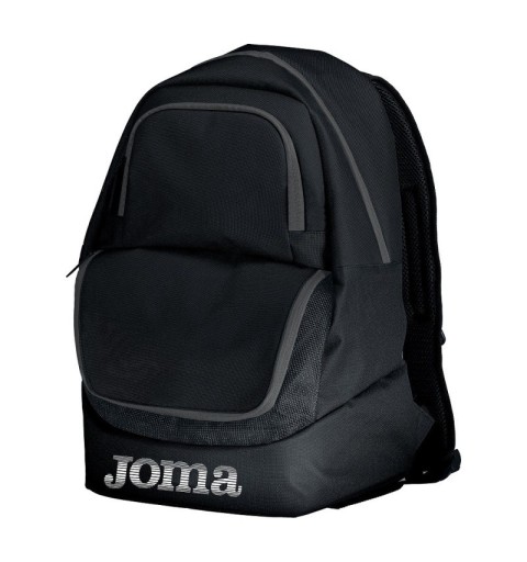 transporta tus equipaciones de forma comoda con esta mochila joma